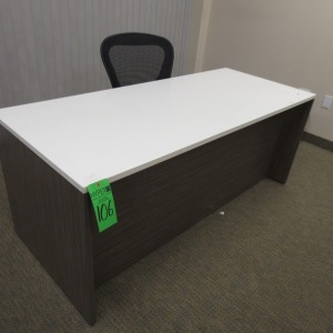 Maverick Desk and chair
